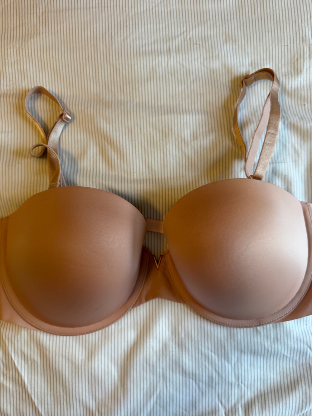 Victoria’s Secret Multi Way Smooth Nude T-Shirt Bra